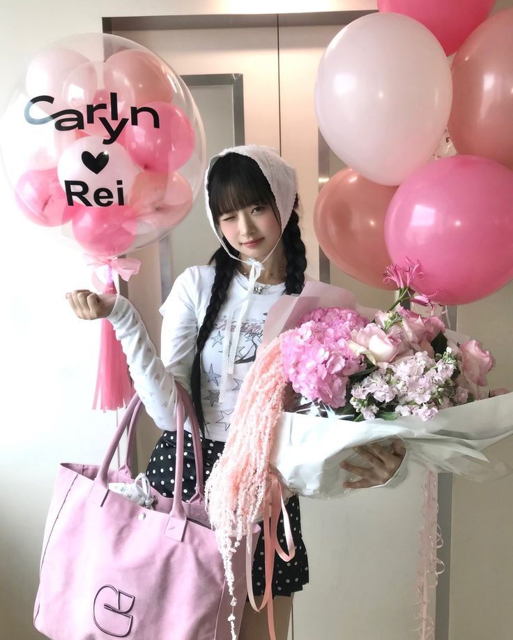 Recent activity shot of Rei (IVE)