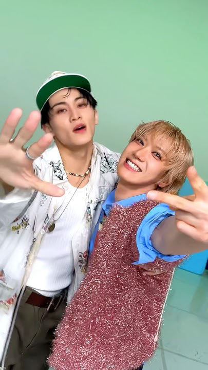 Fandom-recommended wallpaper image of NCT