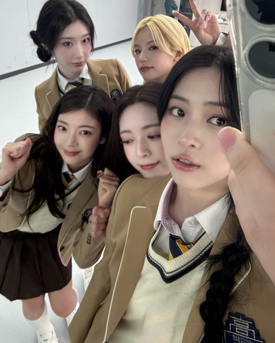 ITZY的最新活動照片