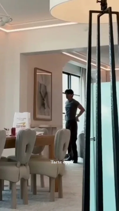 V (防弹少年团)的幕后花絮