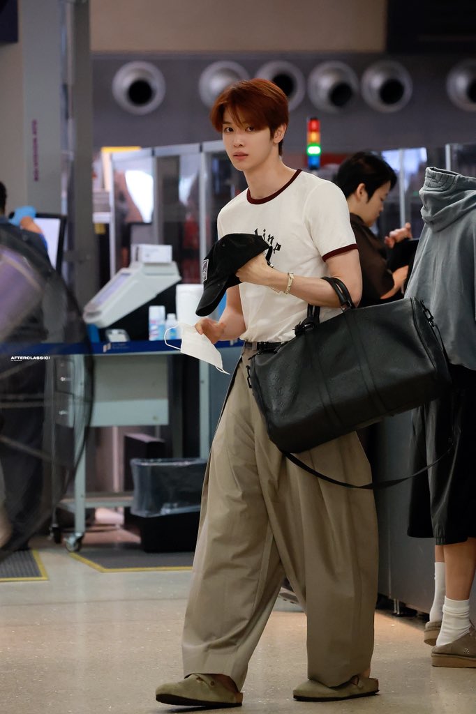 Behind-the-scenes cut of Sungchan (RIIZE)