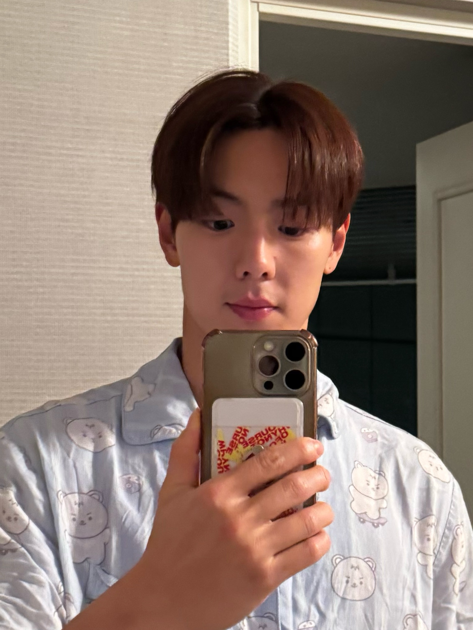 Recent activity shot of Shownu (MONSTA X)