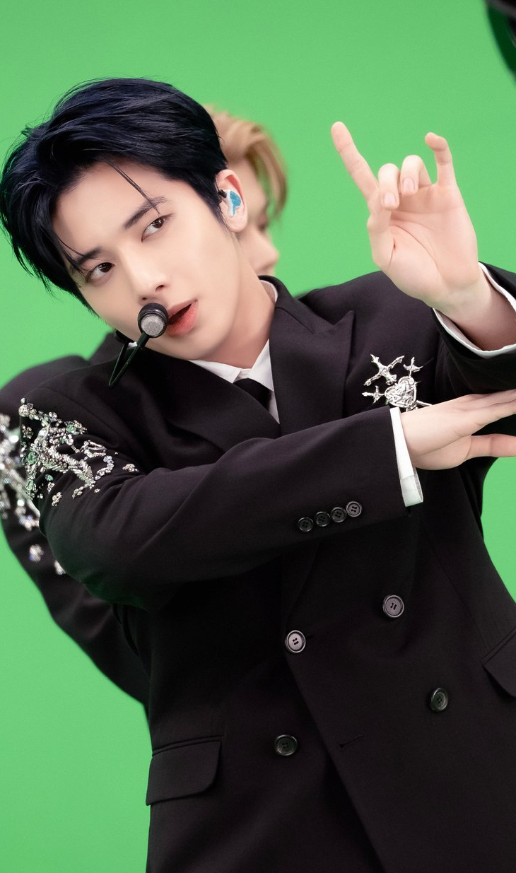 A heartfelt wallpaper shared by Taehyun (TOMORROW X TOGETHER)'s fans