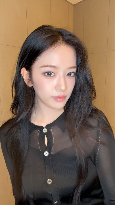 안유진 (IVE) 최근 활동샷