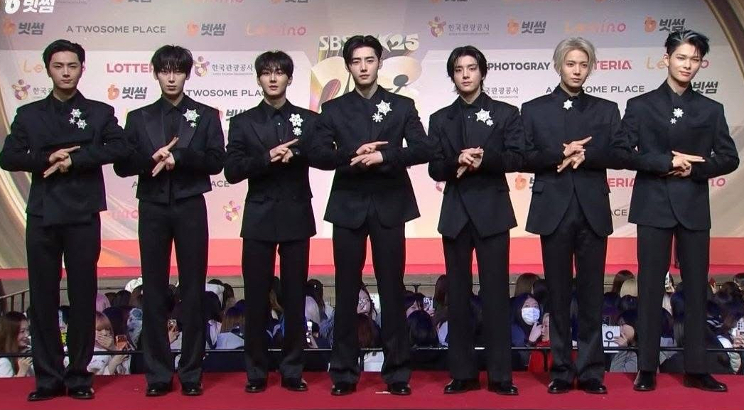 ENHYPEN의 최신 사진