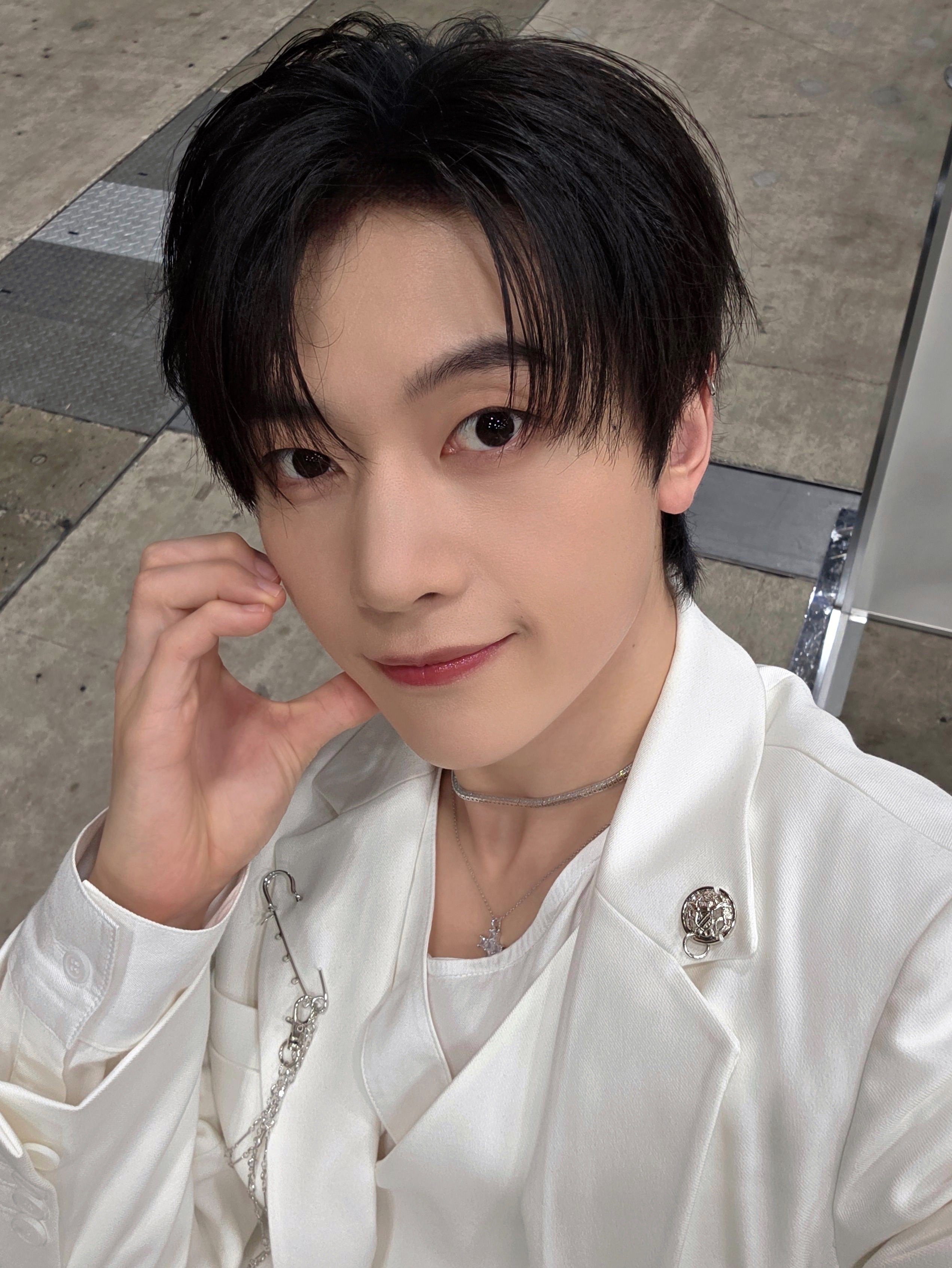 Behind-the-scenes cut of Seok Matthew (ZEROBASEONE)