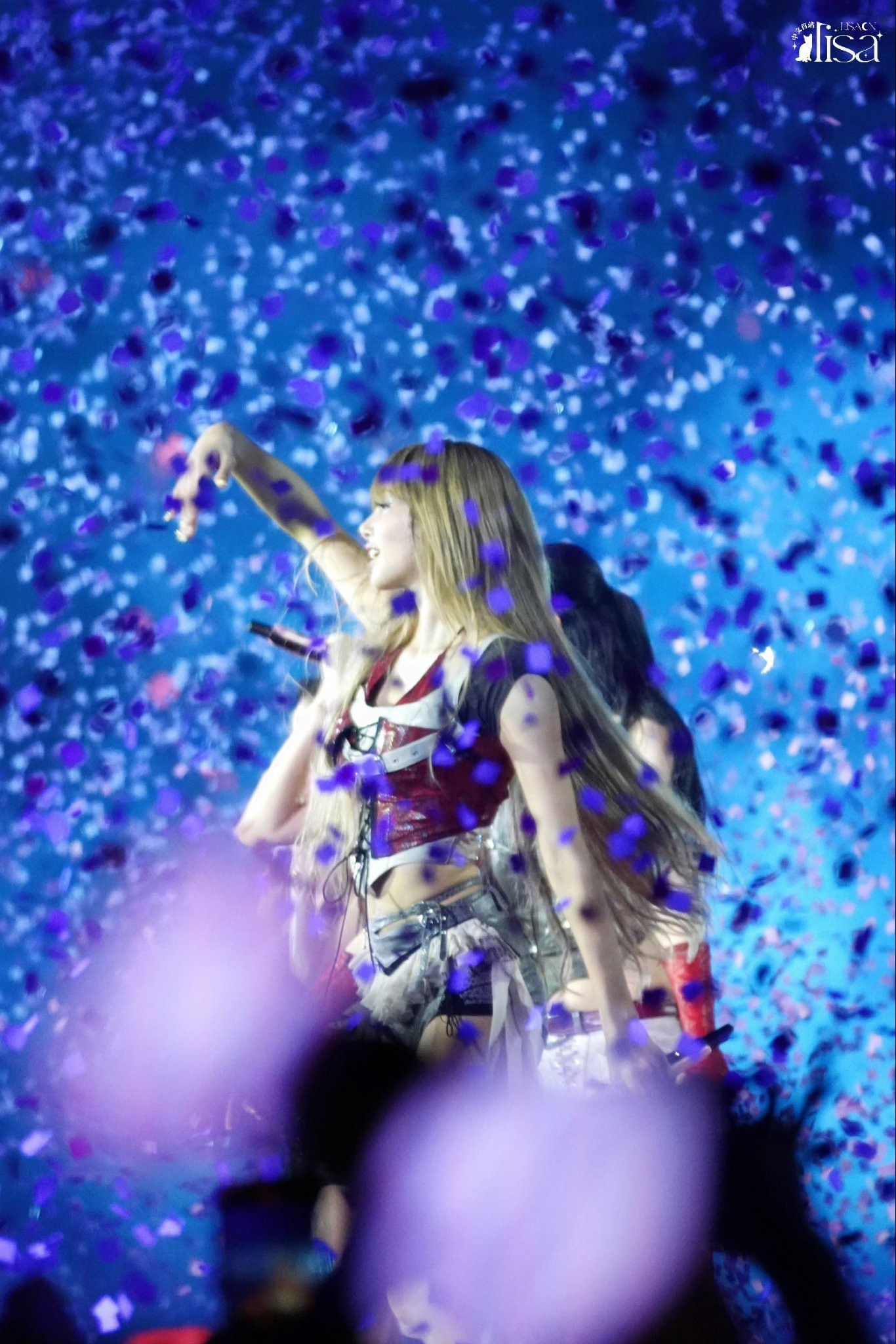 Foto terbaru Lisa (BLACKPINK)