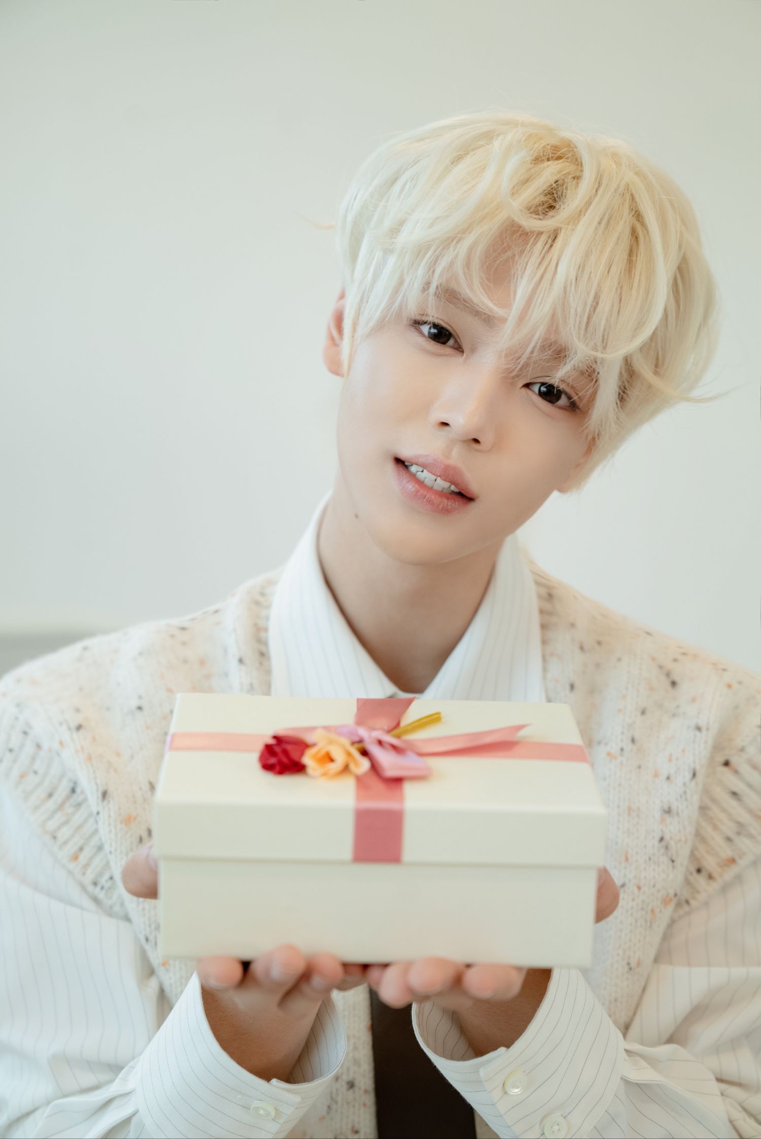 A moment captured by Jang Haneum's fan