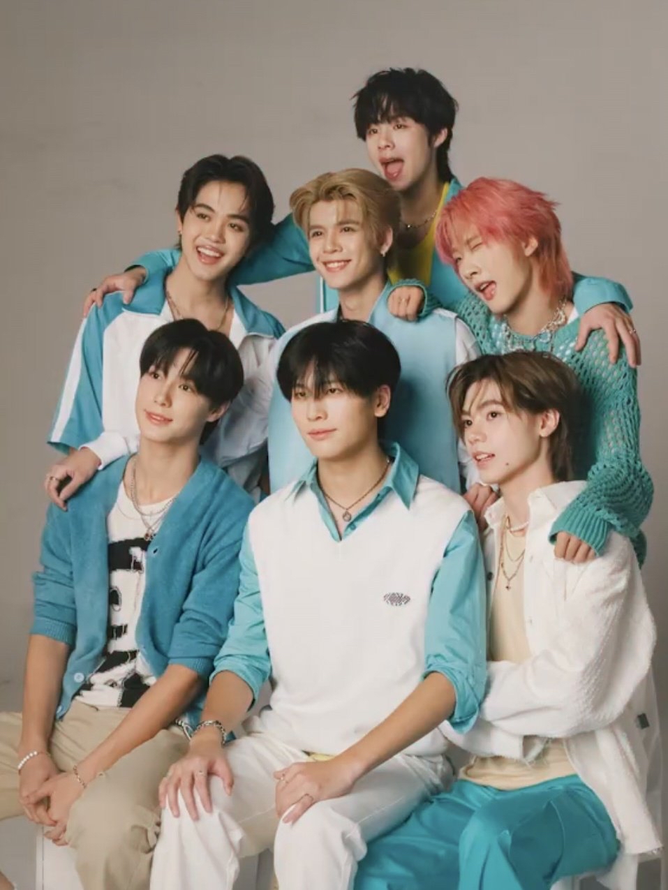 Popular K-POP post loved by fans