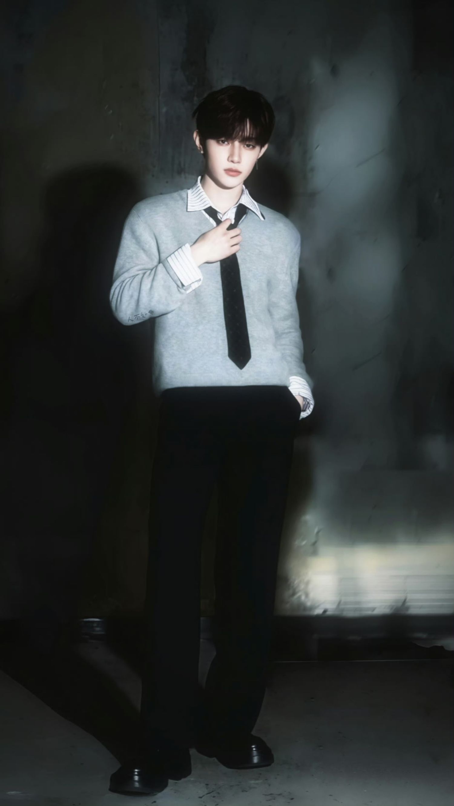 Fandom-recommended wallpaper image of Zhang Hao (ZEROBASEONE)