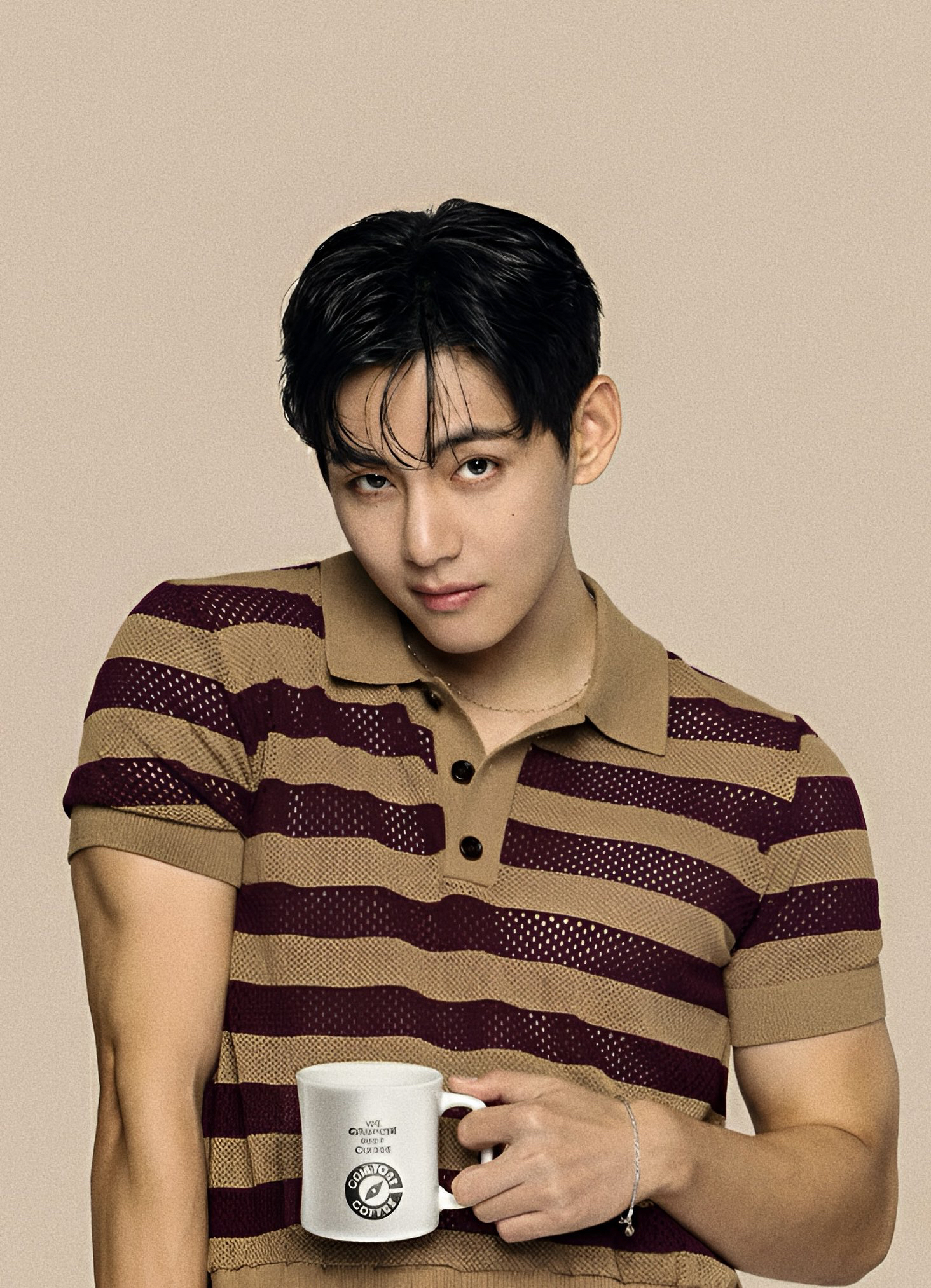 Behind-the-scenes cut of V (BTS)