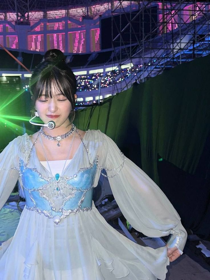 Recent activity shot of An Yujin (IVE)