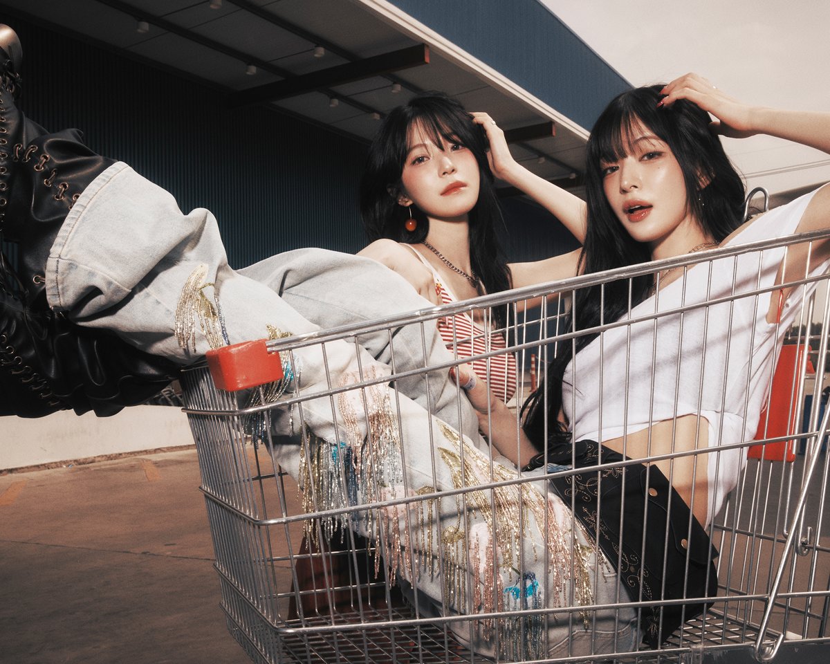 Behind-the-scenes cut of fromis (9)