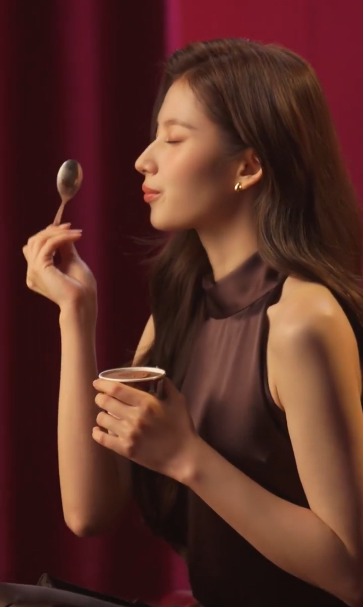 Sana (TWICE)的幕后花絮