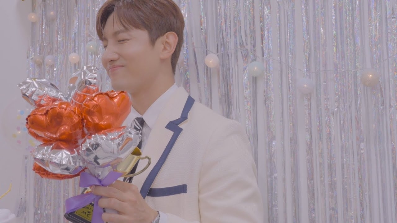 Latest photo of Max (TVXQ)