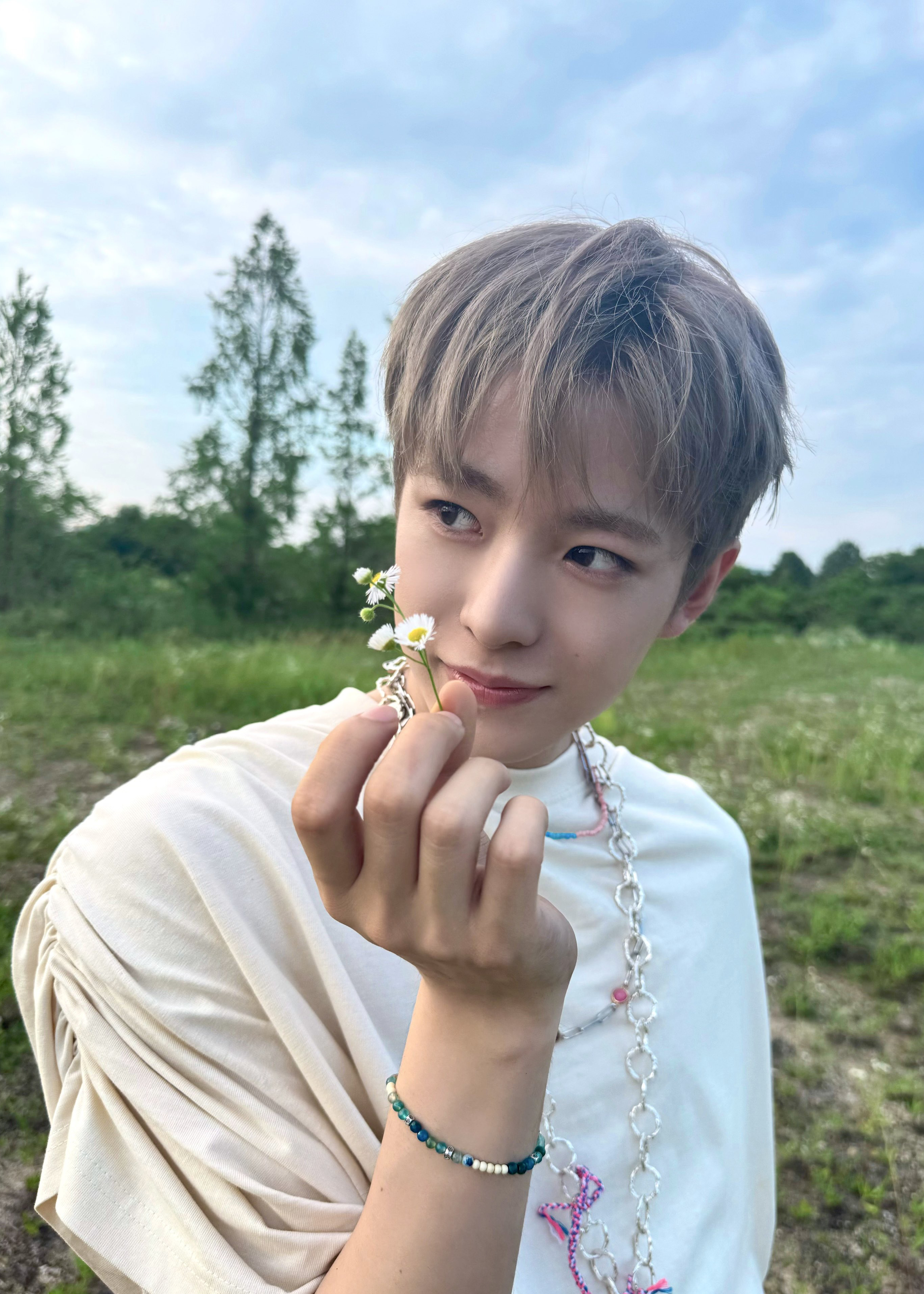 Behind-the-scenes cut of Yushi (NCT WISH)