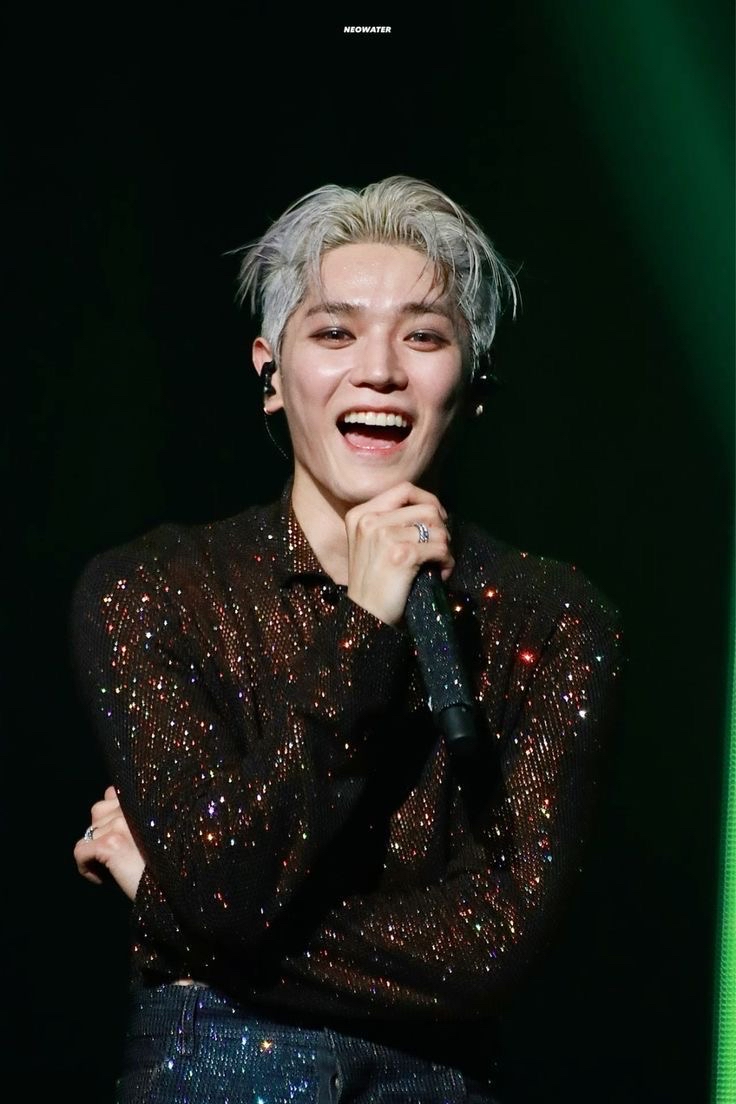 A moment captured by Taeyong (NCT 127)'s fan