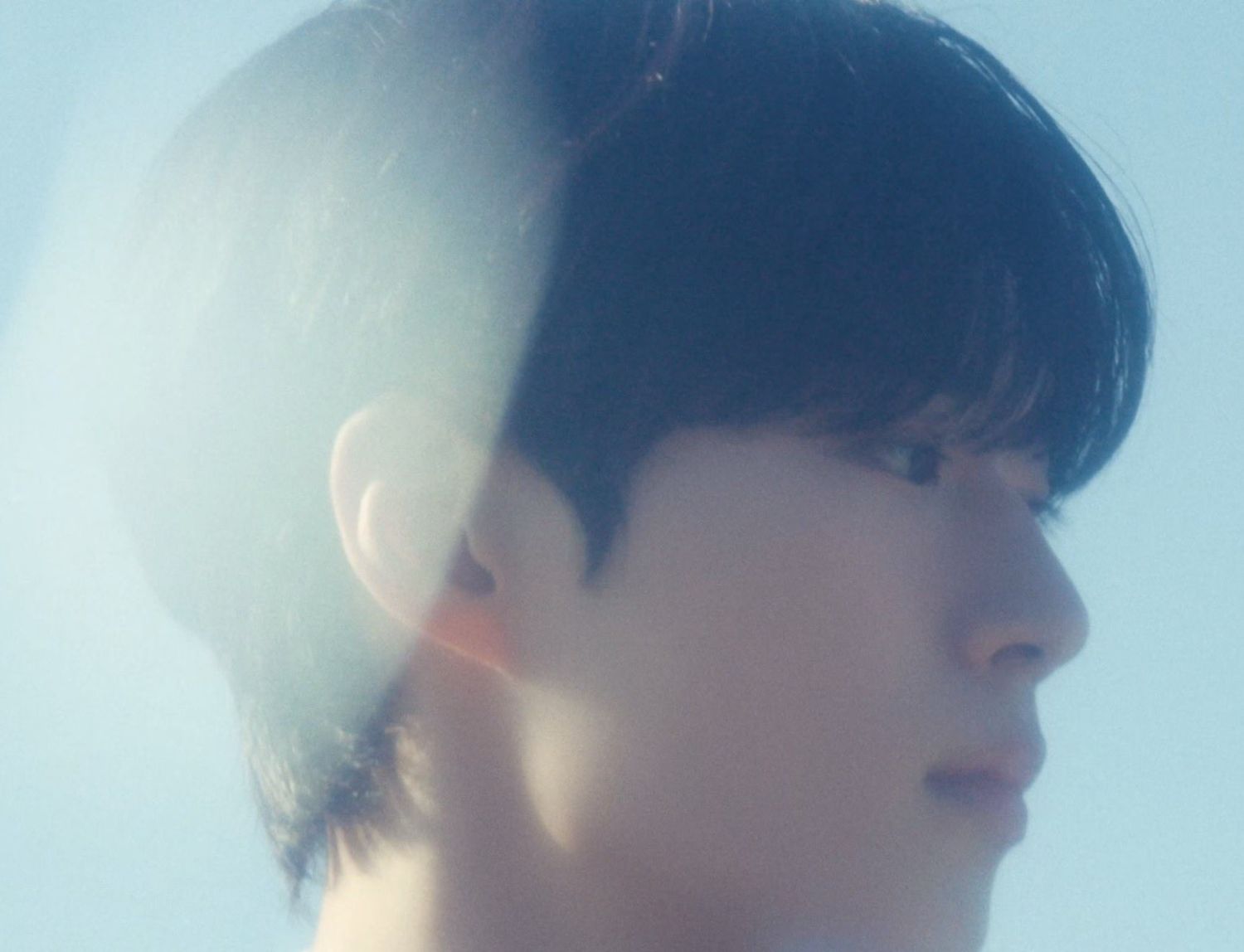 Behind-the-scenes cut of Kim Junseo (ALPHA DRIVE ONE)