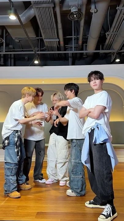 A moment captured by TREASURE's fan