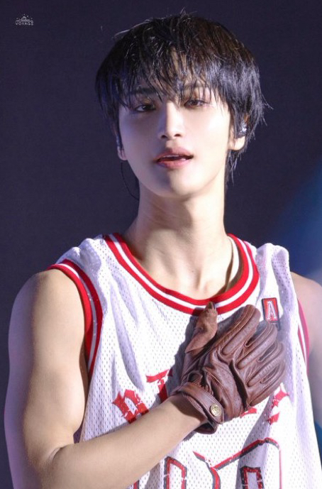 Recent activity shot of Seonghwa (ATEEZ)