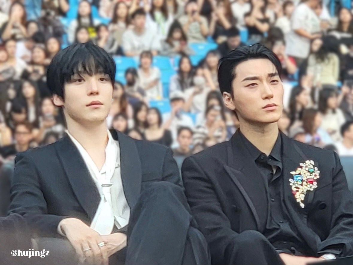 崔傘 (ATEEZ)粉丝拍下的瞬间