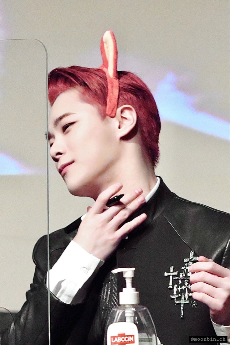 Behind-the-scenes cut of Moonbin (ASTRO)