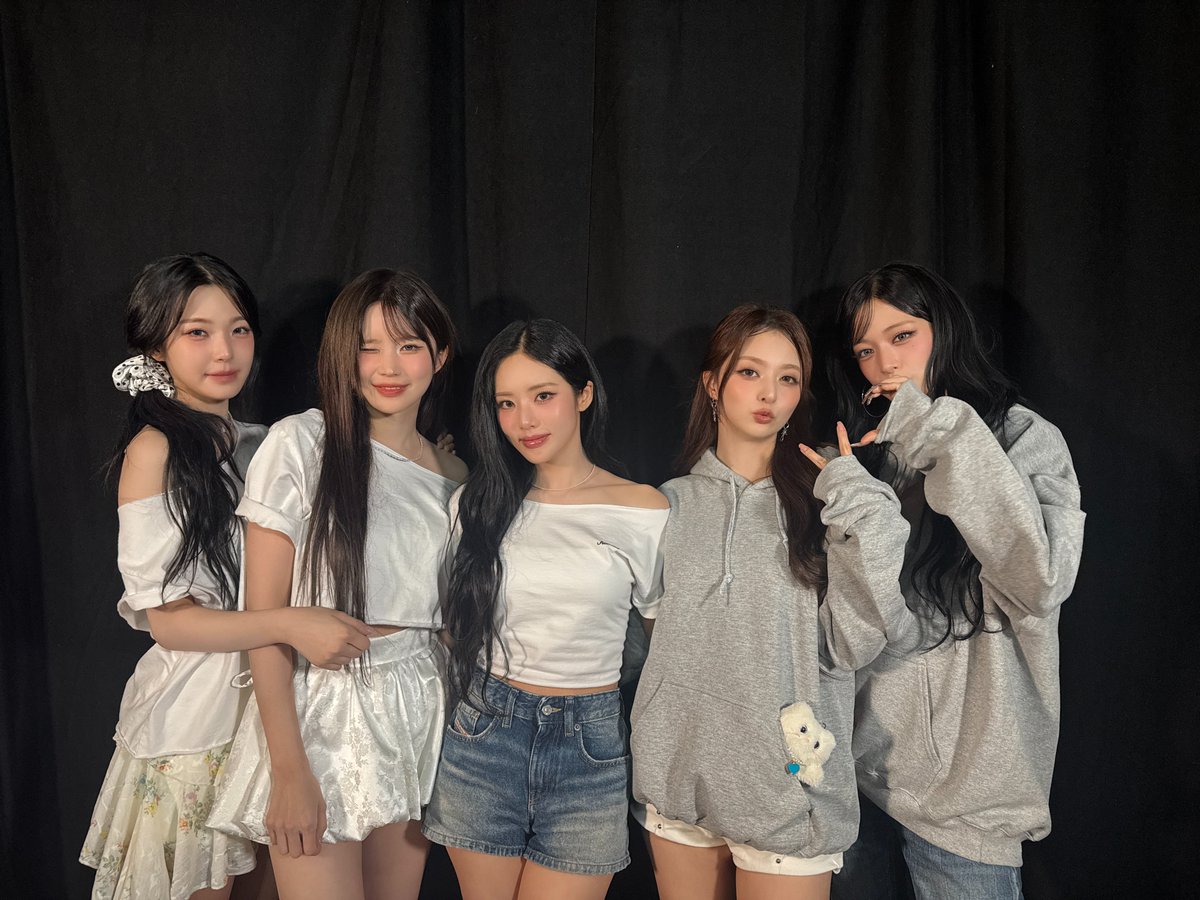 A moment captured by fromis (9)'s fan