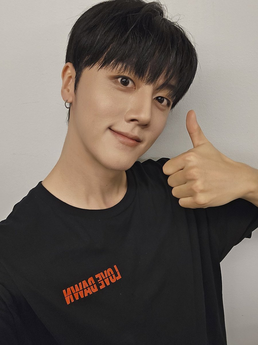 Latest photo of SF9