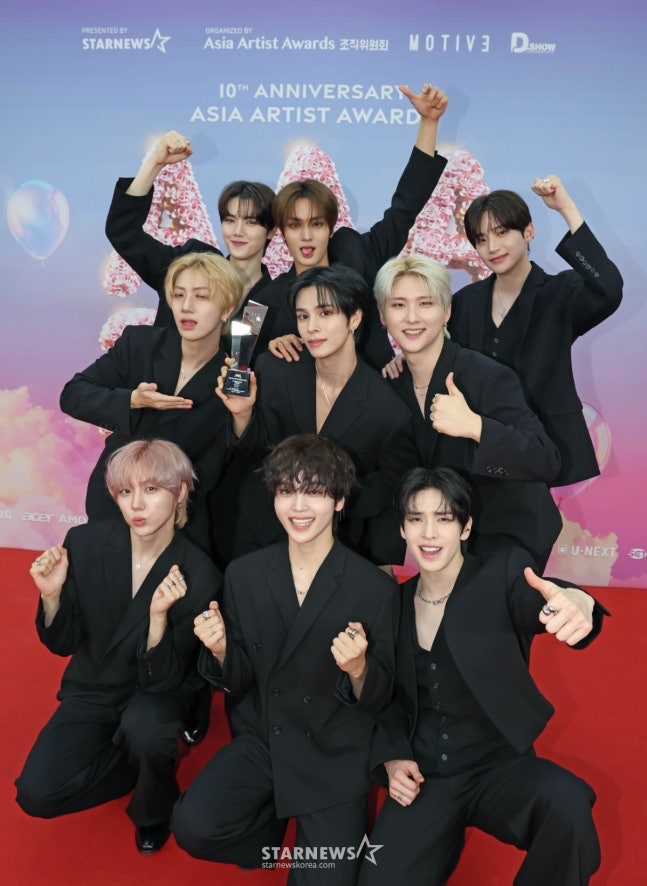 Recent activity shot of CRAVITY