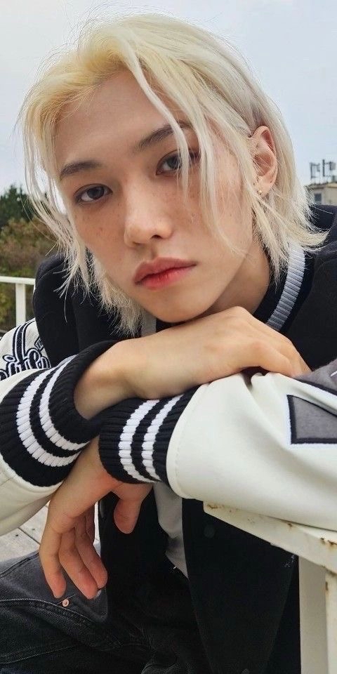 Fan-made special wallpaper for Felix (Stray Kids)