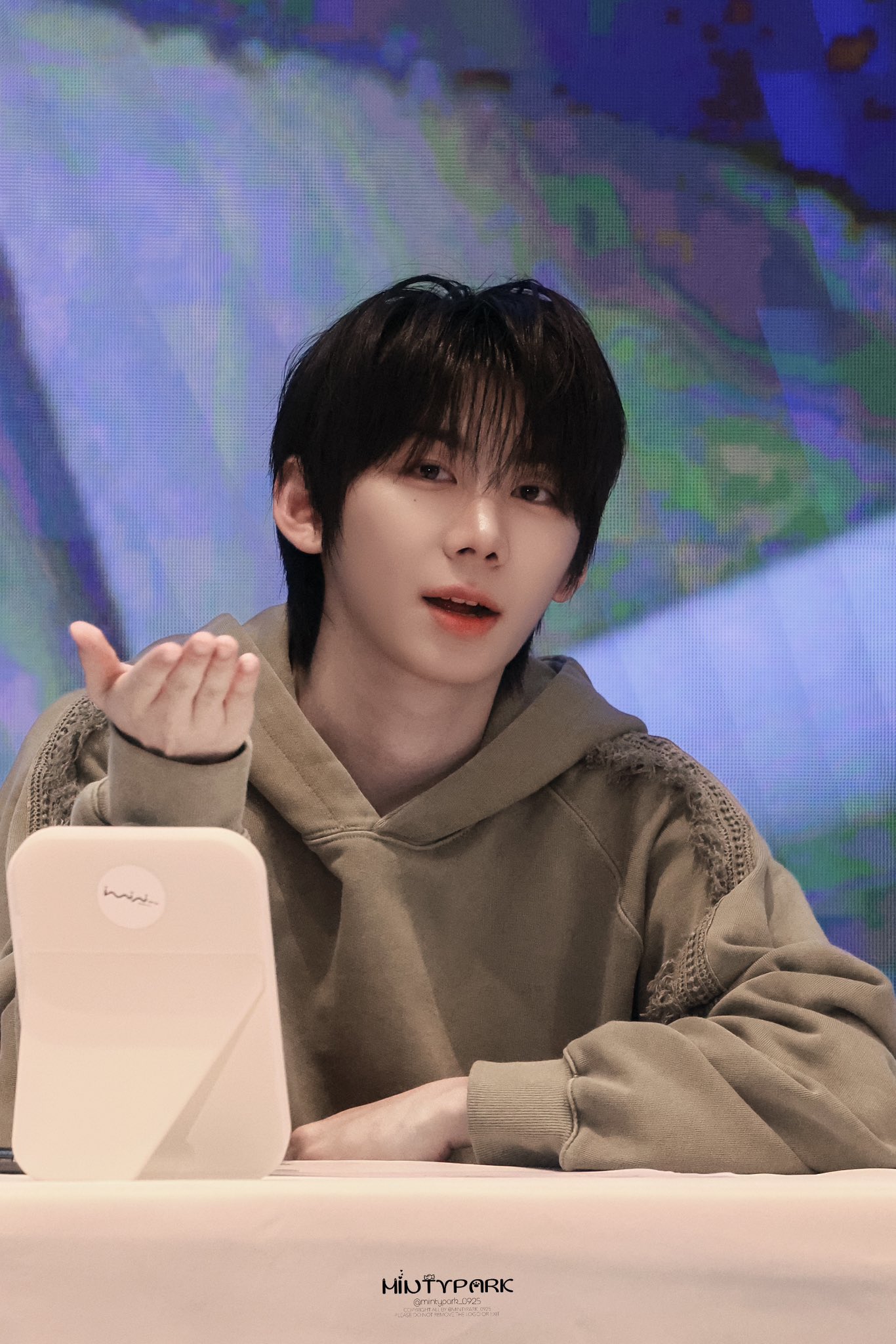 Latest photo of Park Han (AHOF)