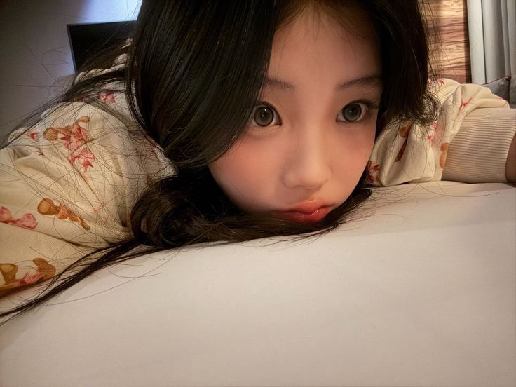 Behind-the-scenes cut of Wonhee (ILLIT)