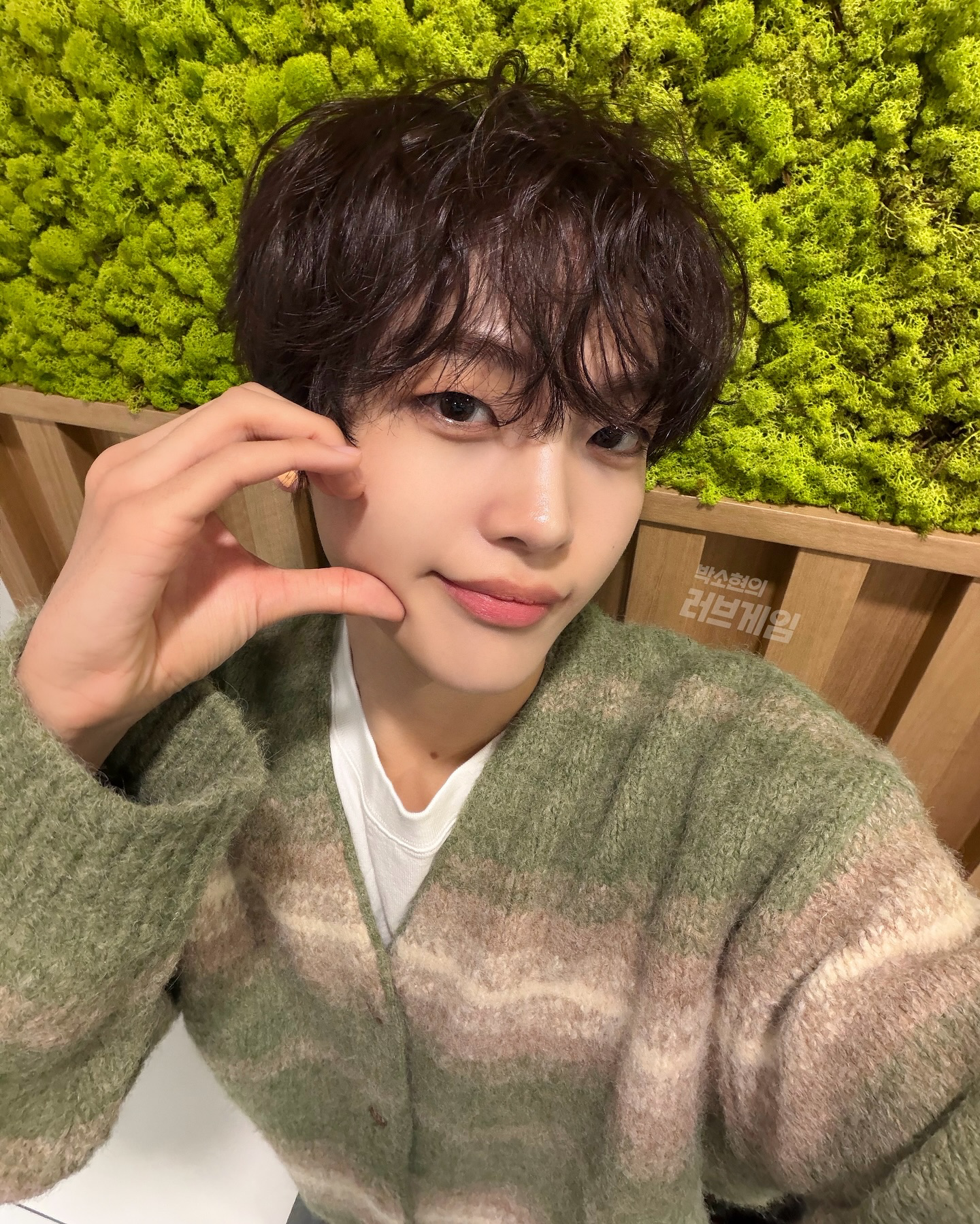 ヒョンジュン (CRAVITY)の舞台裏ショット