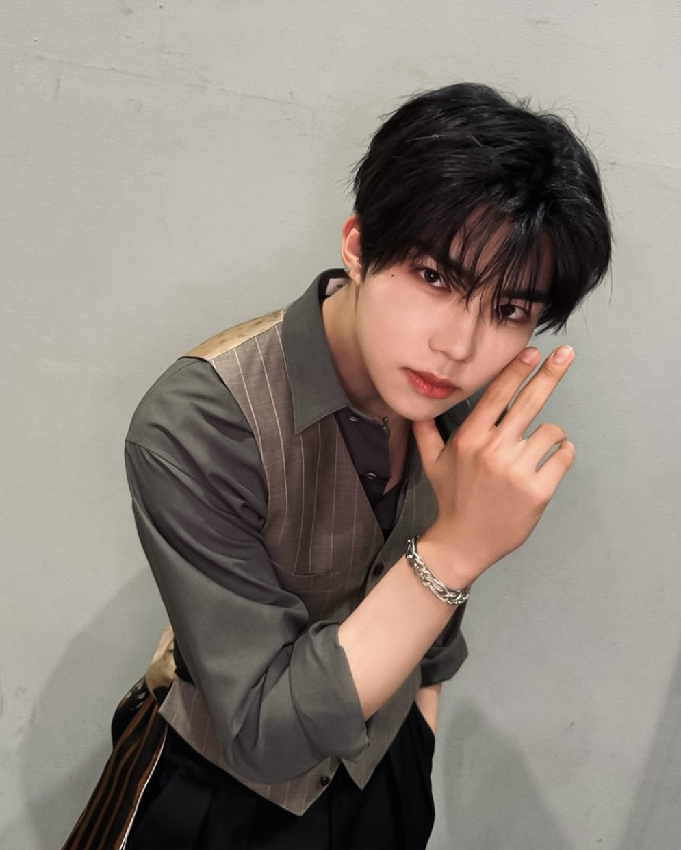 Recent activity shot of Park Gunwook (ZEROBASEONE)