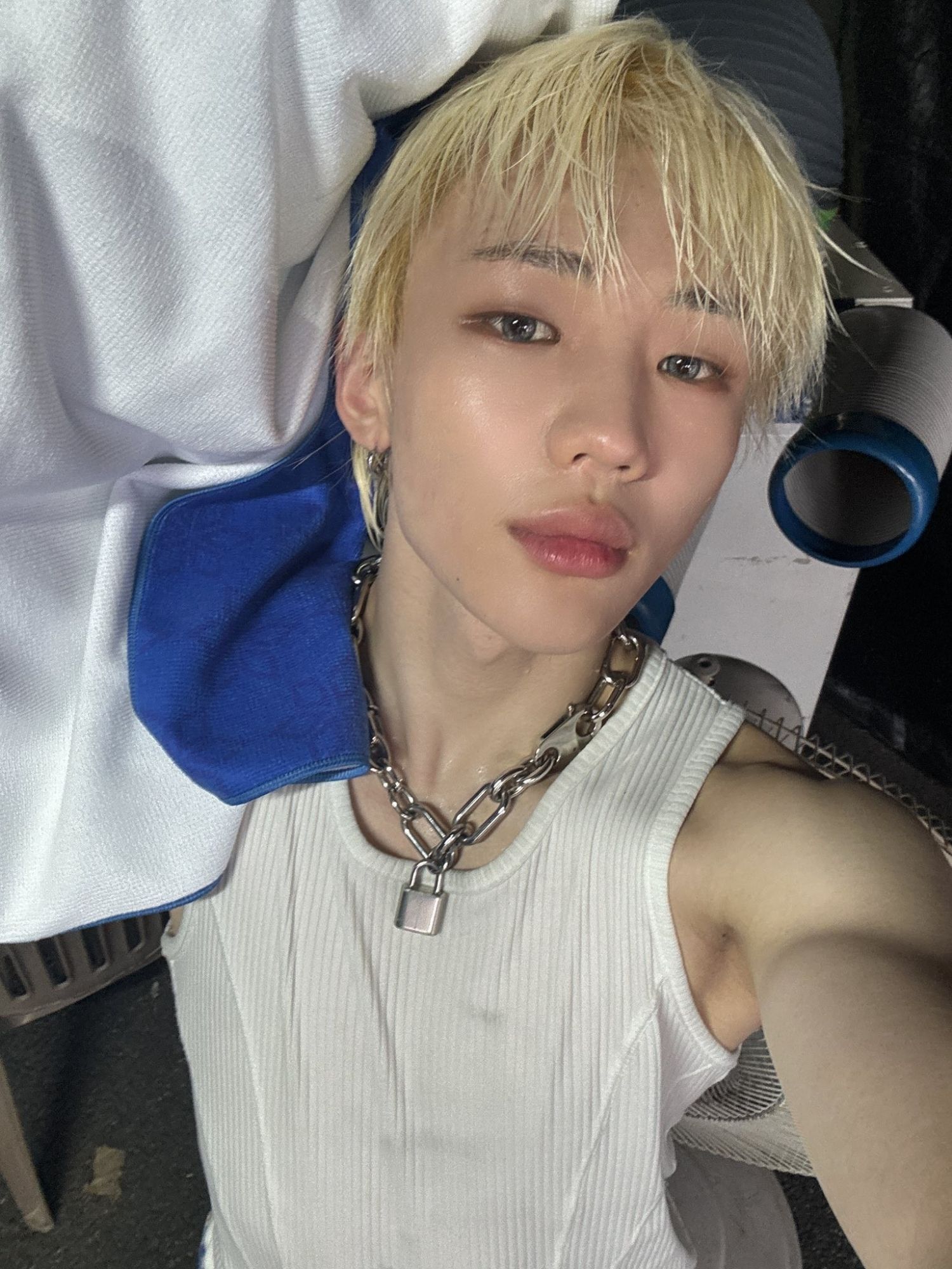 Behind-the-scenes cut of Junhyeok (TNX)