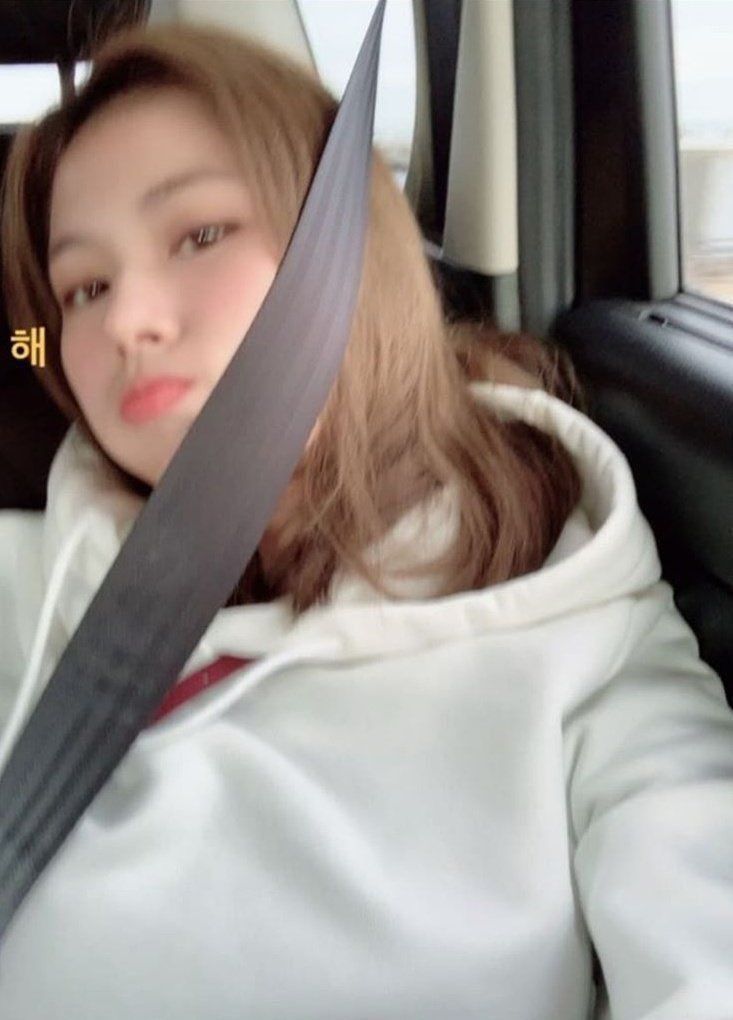 Sana (TWICE)的幕后花絮