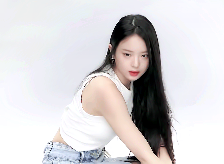 HANNI (NewJeans)的最新照片