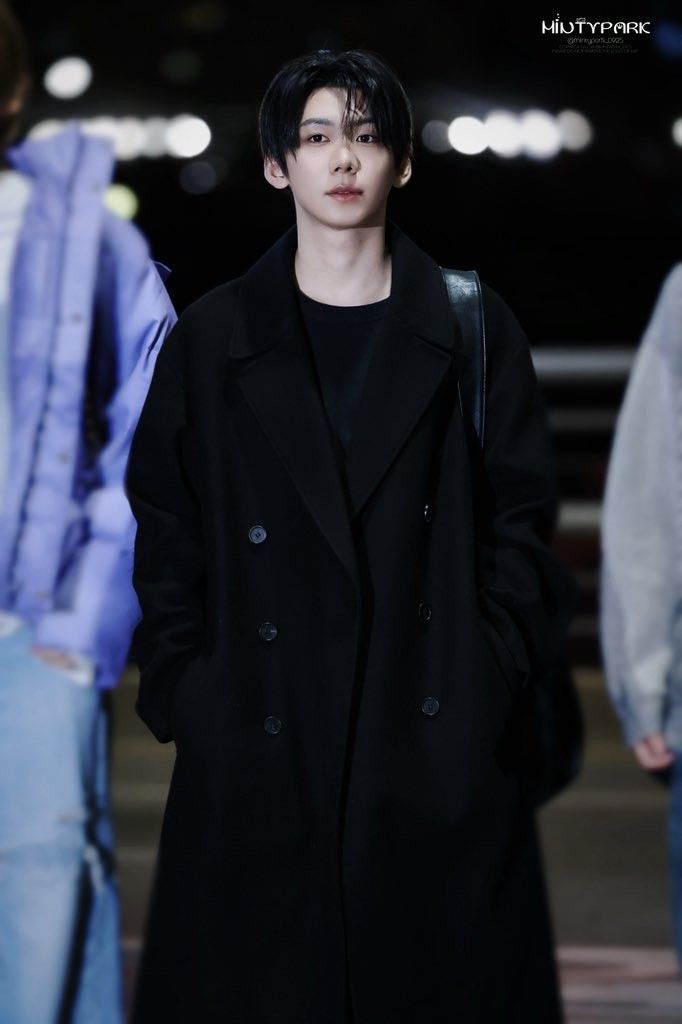 Latest photo of Park Han (AHOF)