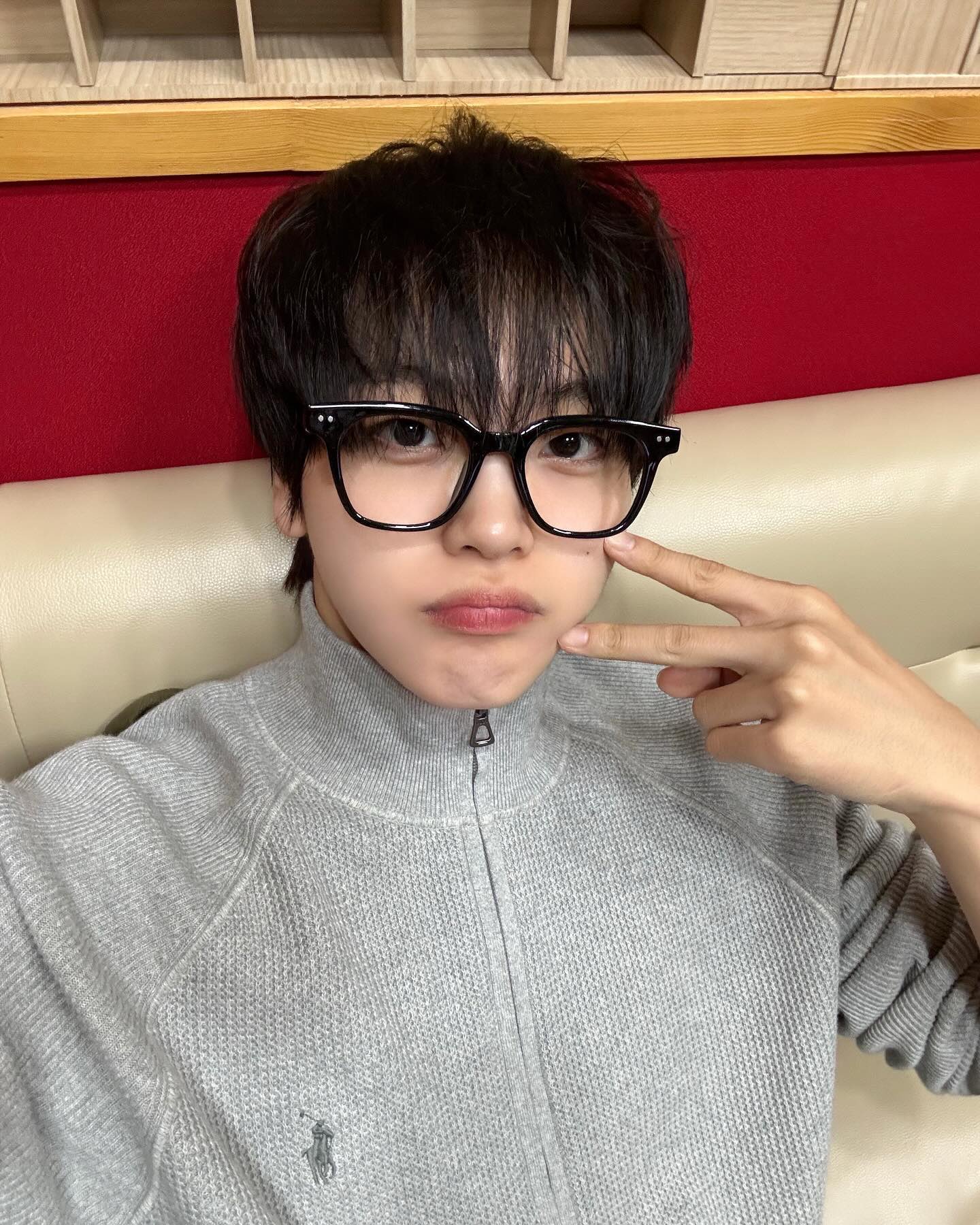Latest photo of Hyeongjun (CRAVITY)