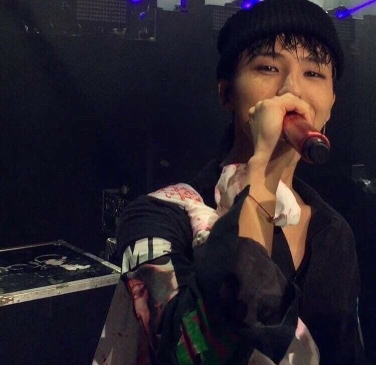 Latest photo of G-DRAGON (BIGBANG)