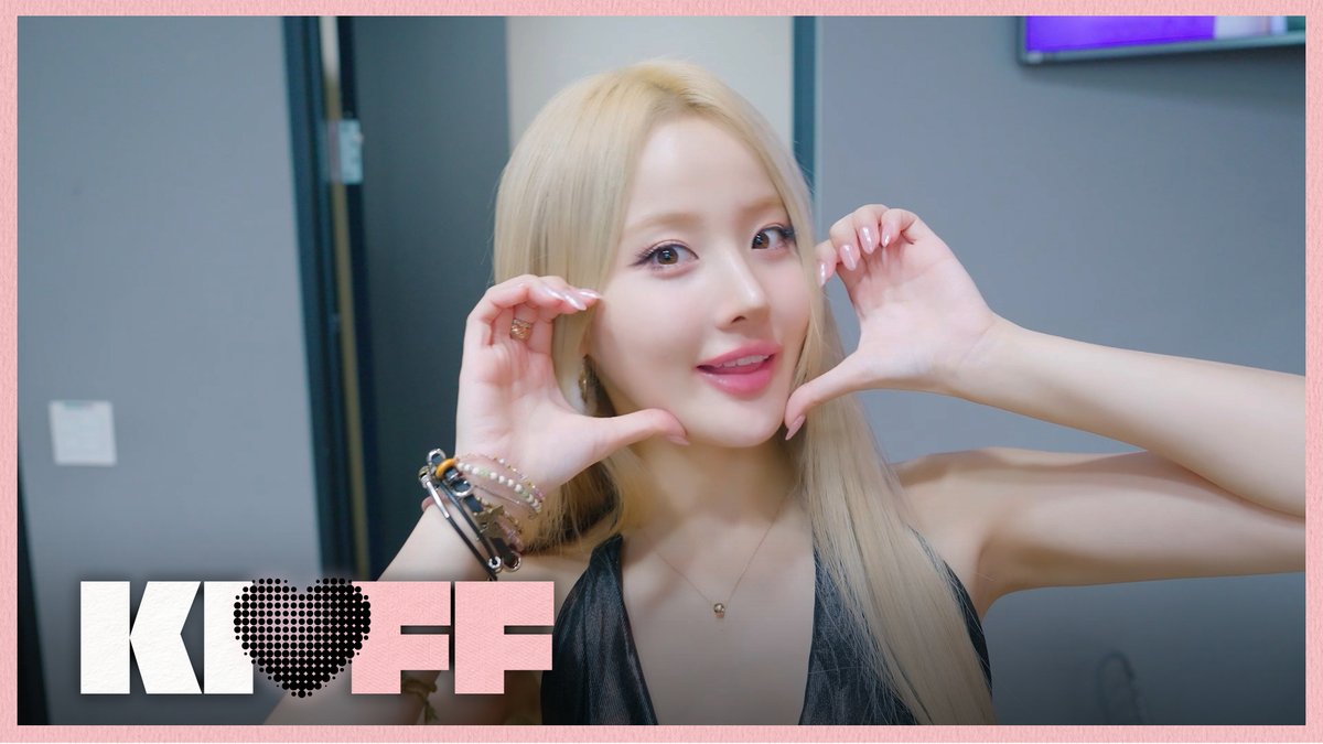 Latest photo of KISS OF LIFE