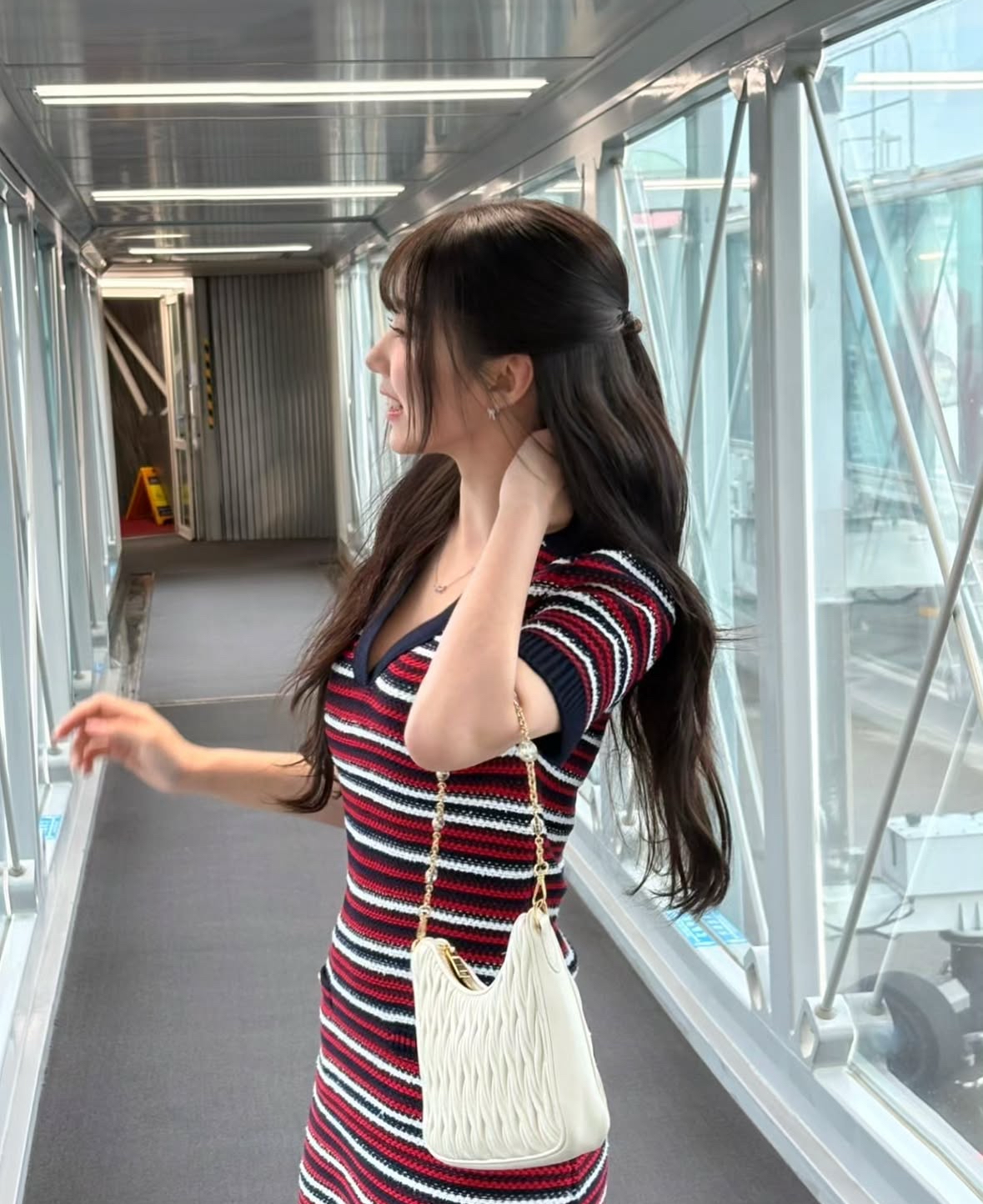 Behind-the-scenes cut of Yeseo (MADEIN)