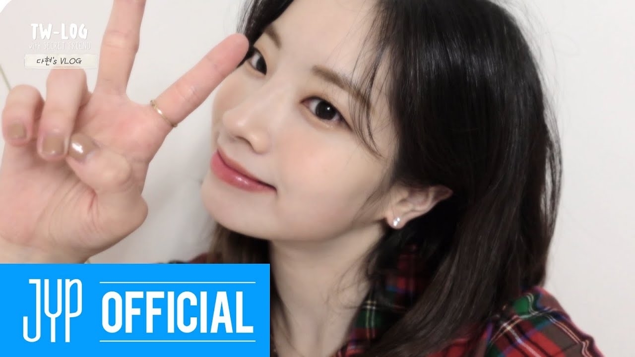 Foto aktivitas terbaru Dahyun (TWICE)