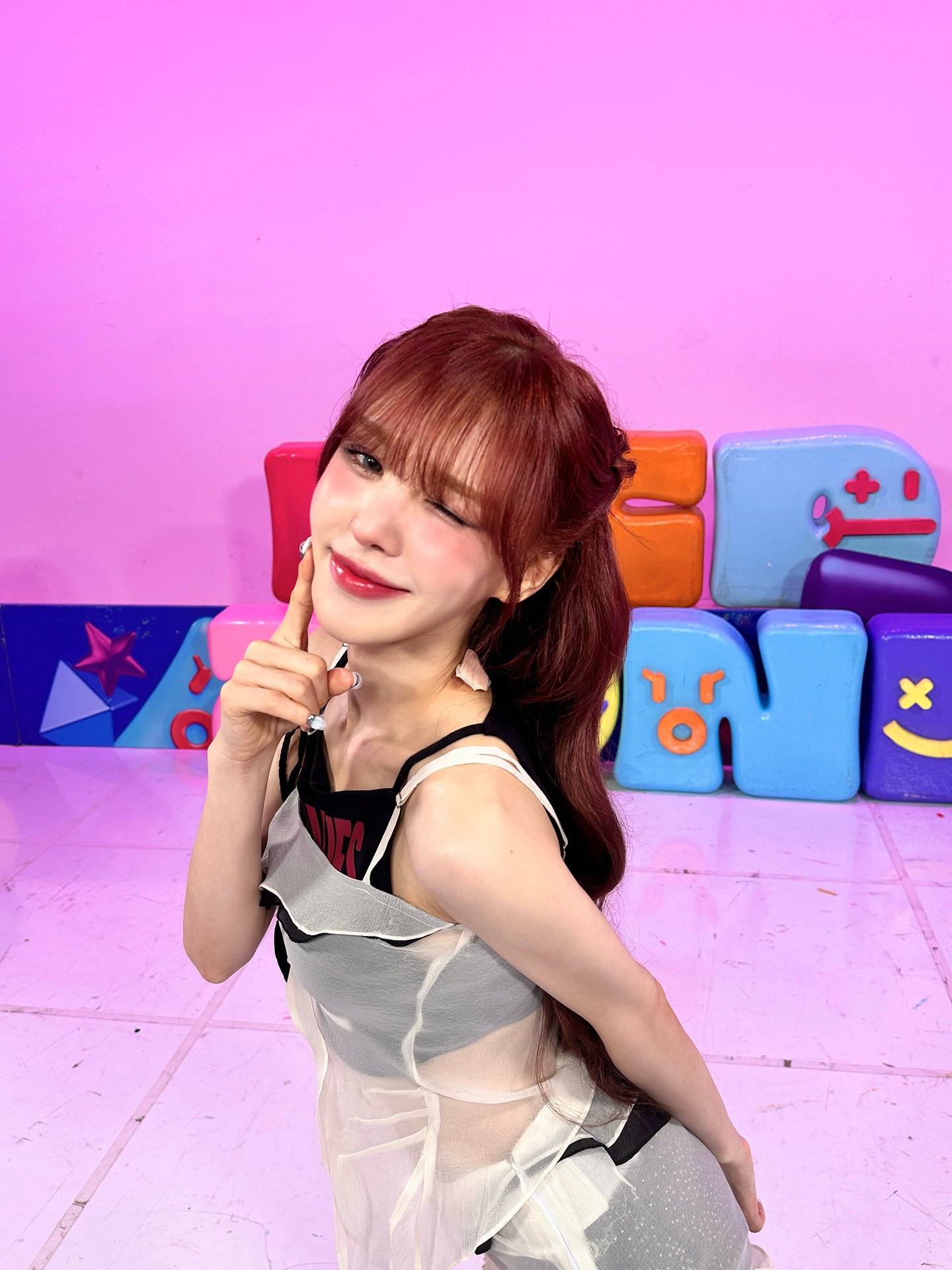 A moment captured by Wendy (Red Velvet)'s fan