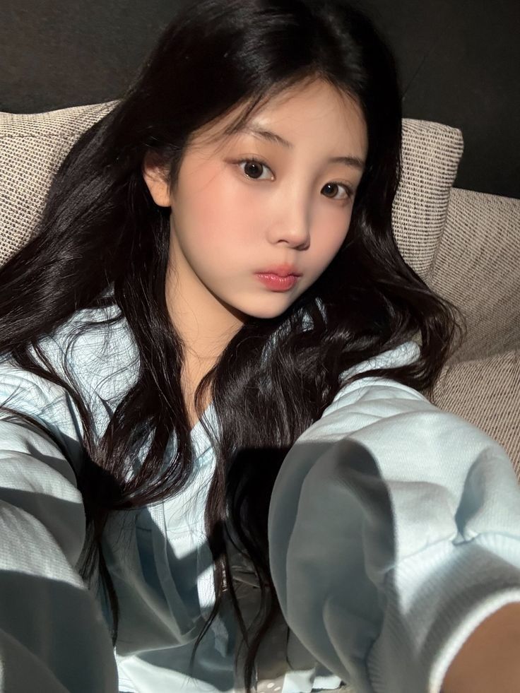 Behind-the-scenes cut of Wonhee (ILLIT)