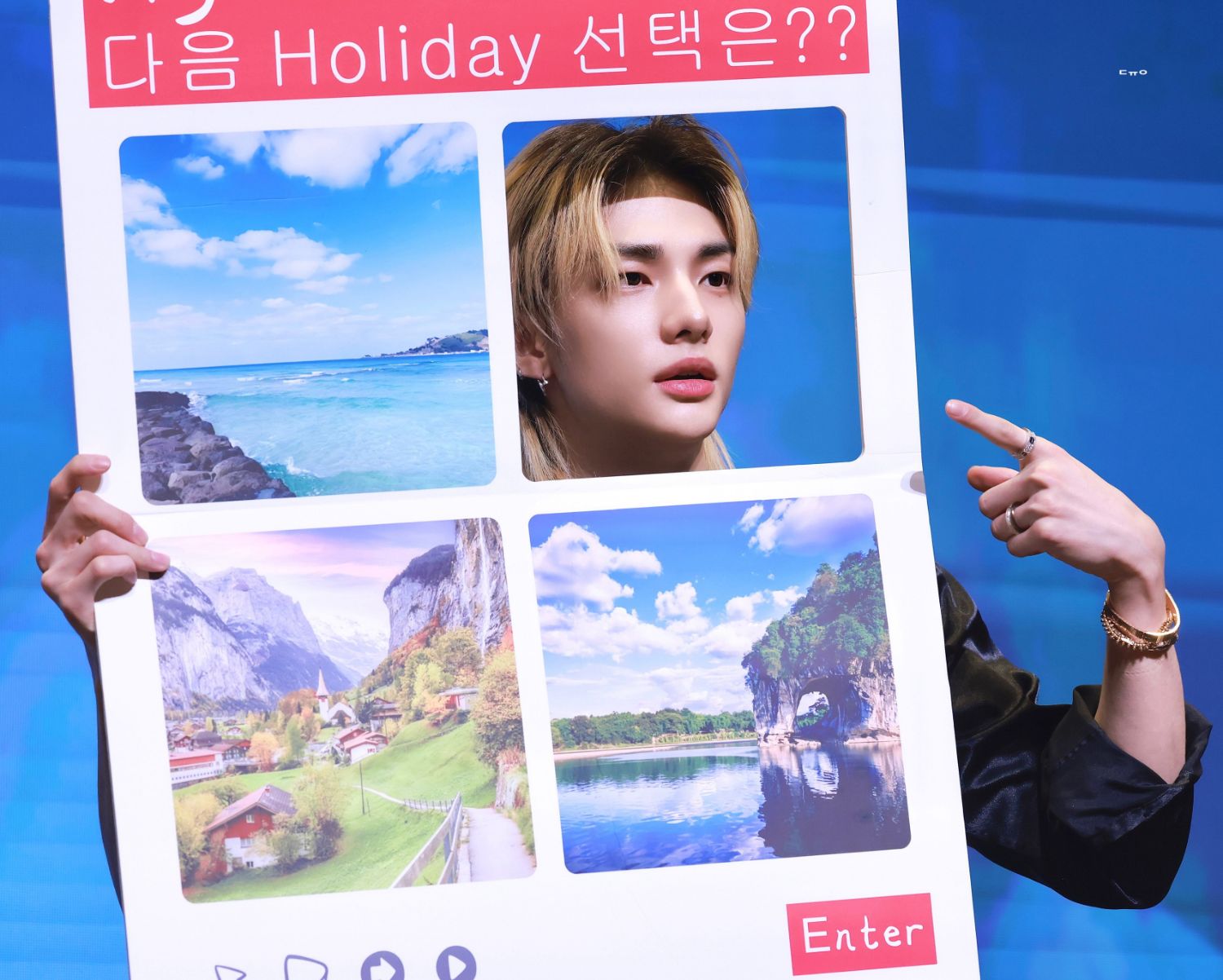 Recent activity shot of Hyunjin (Stray Kids)