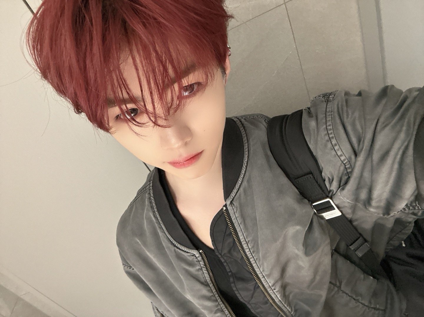 Momen yang diabadikan oleh penggemar Kim Gyurae (FANTASY BOYS)