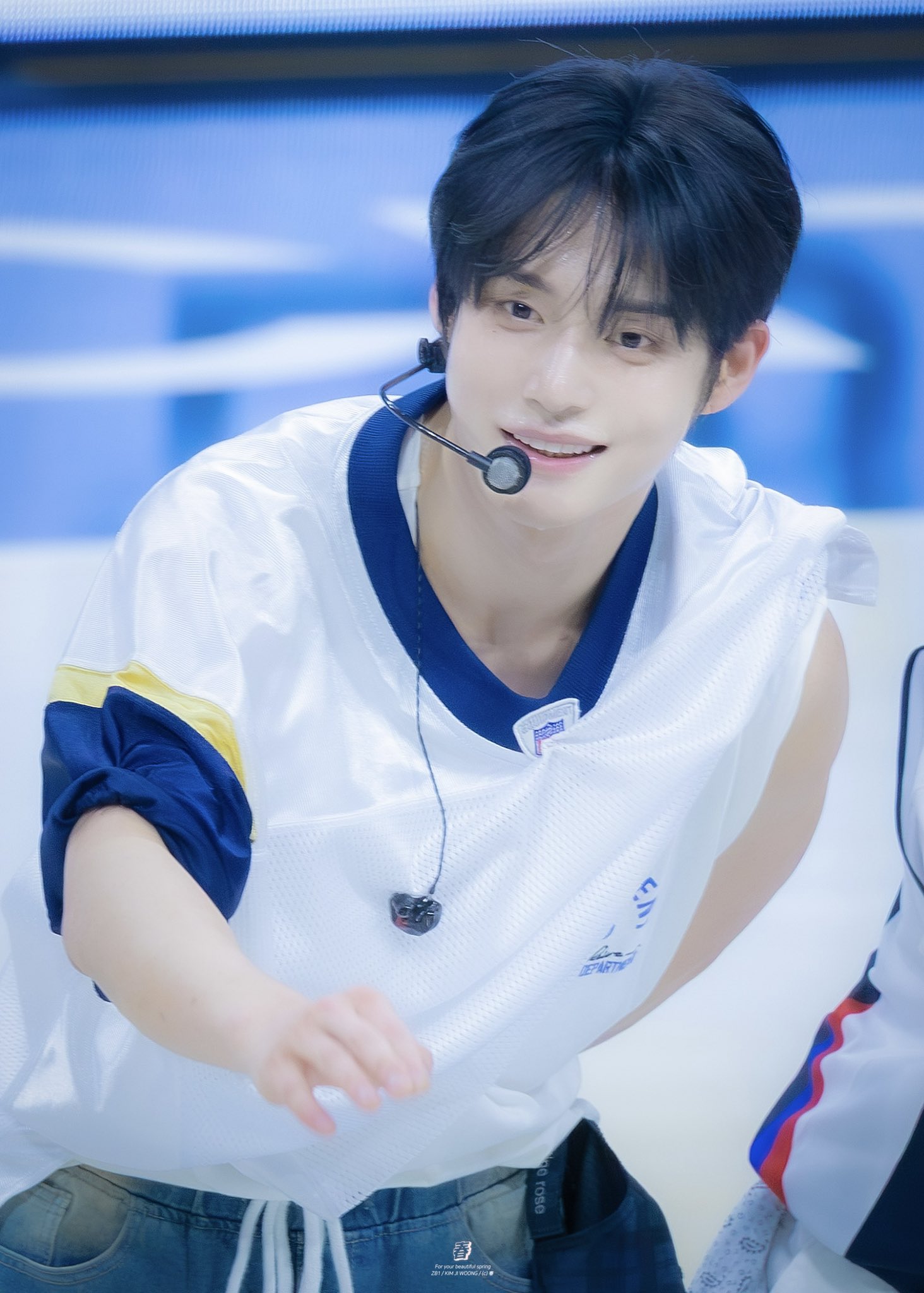 Recent activity shot of Kim Jiwoong (ZEROBASEONE)