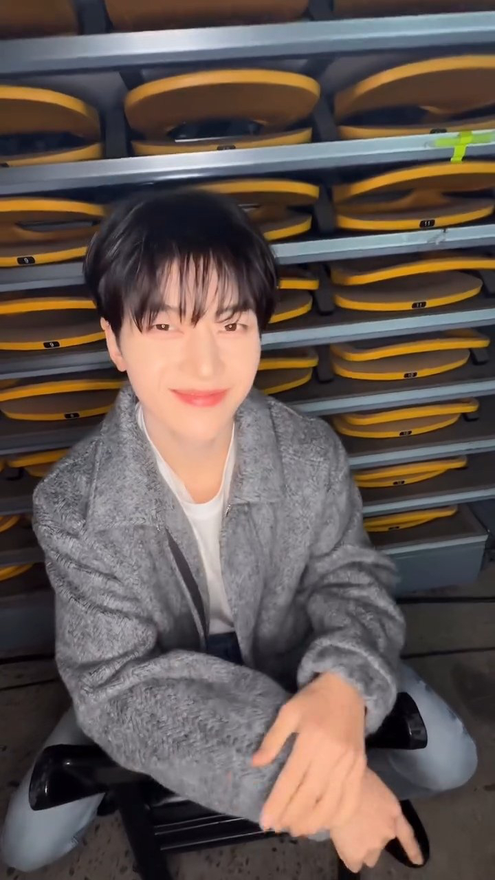Behind-the-scenes cut of Seok Matthew (ZEROBASEONE)