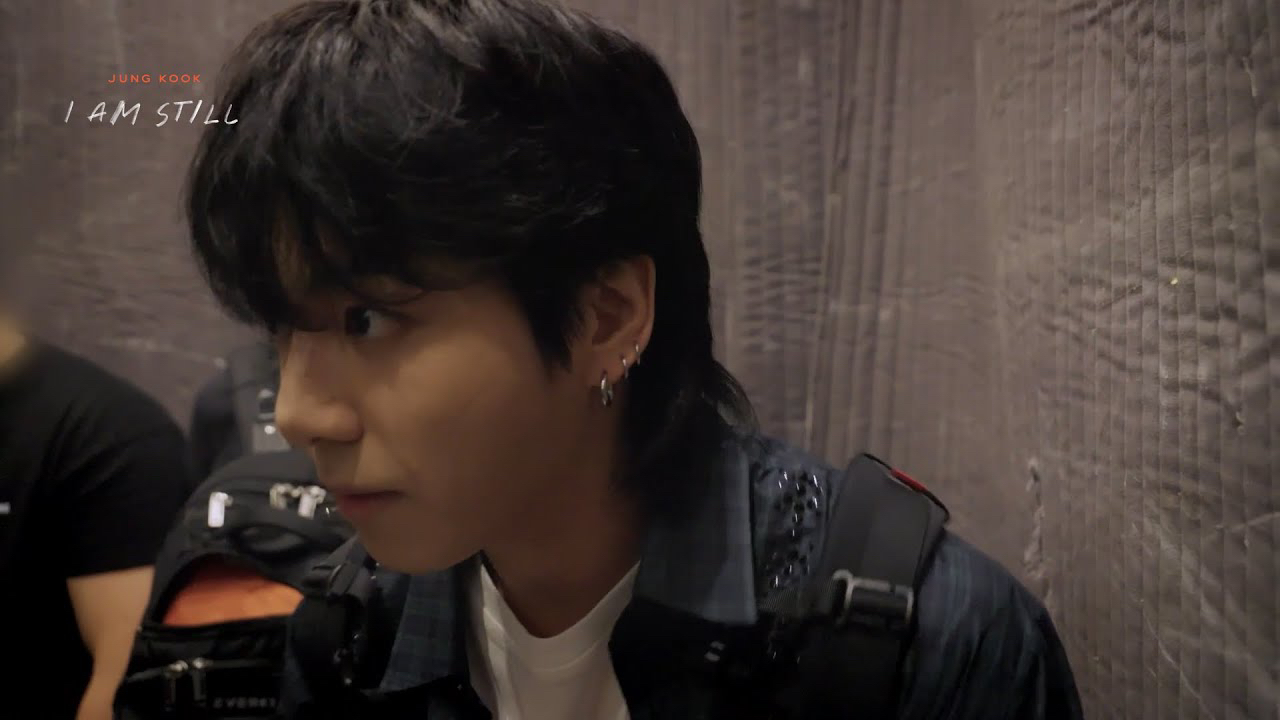 Hot post catching attention from 정국 (방탄소년단)'s fandom